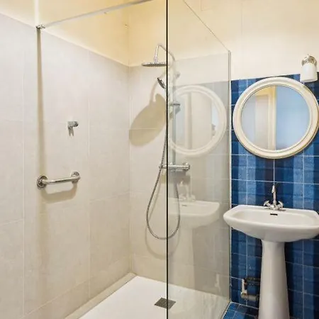 Haussmannien Appartement *